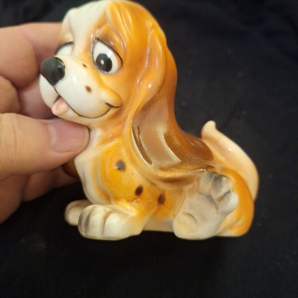 Quon Quon Dog Puppy Figurine Cocker Spaniel Hound Dog Long Ears Tong Scratching